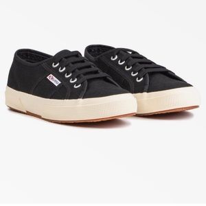 SUPERGA 2750 COTU CLASSIC BLACK CANVAS SNEAKERS W/ OFF WHITE GUM SOLES Sz 7 1/2